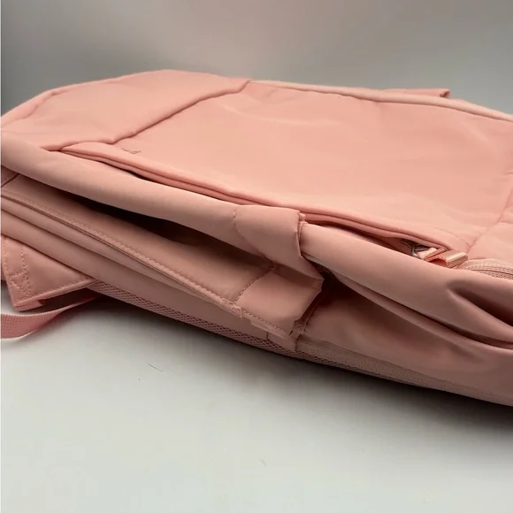 All in Motion Soft Pink 17" Commuter Backpack Laptop Sleeve - Picture 10 of 10